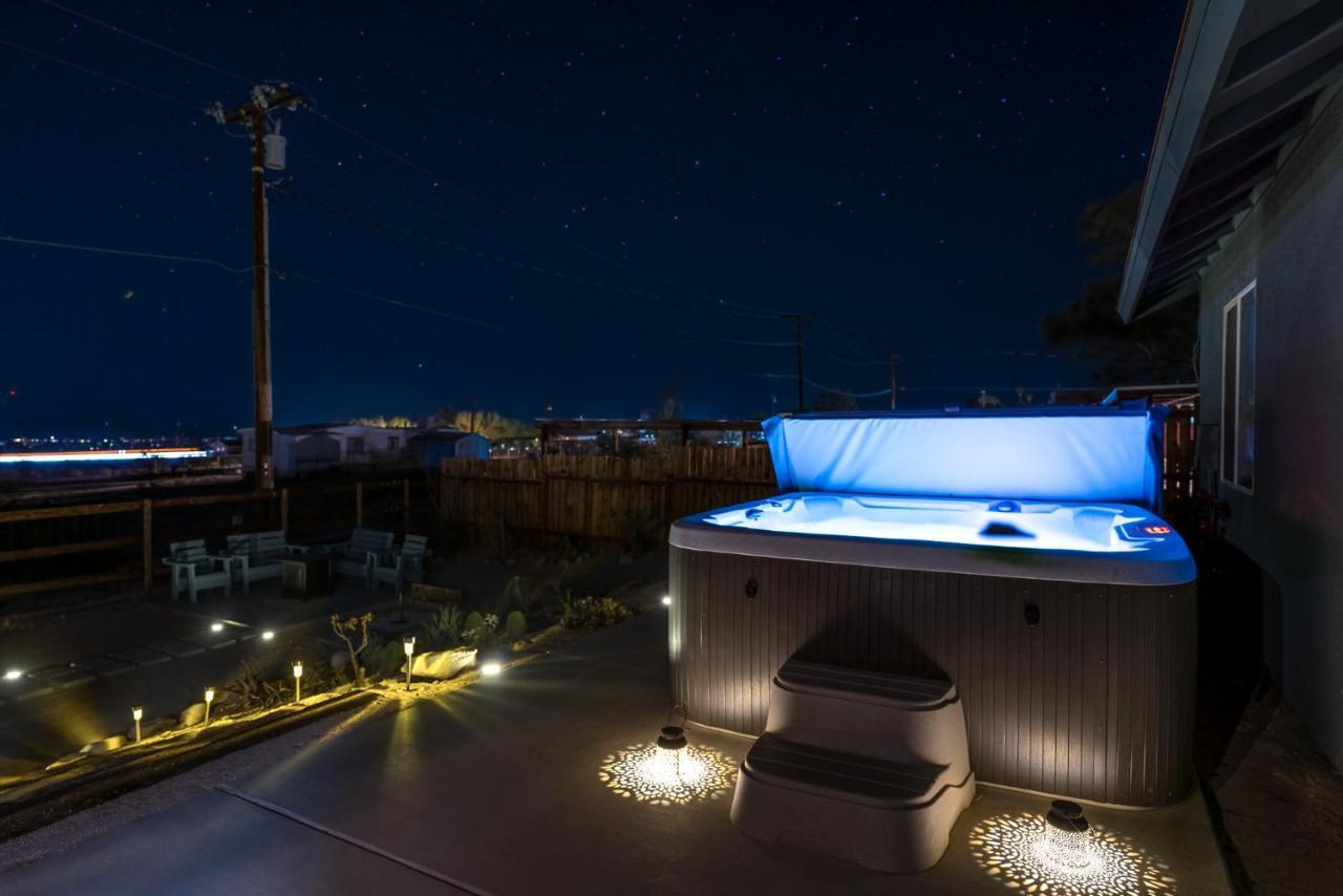 טוונטיניין פאלמס Desert Twilight 29 - Hot Tub & Ev Charger מראה חיצוני תמונה